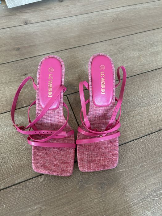 Сандали на ток LC WAIKIKI