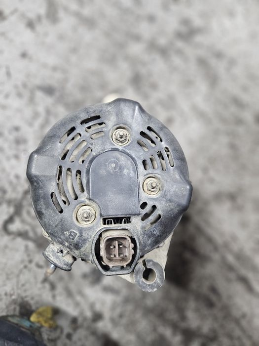 Alternator Toyota  2016 hilux cruiser 2706-30220