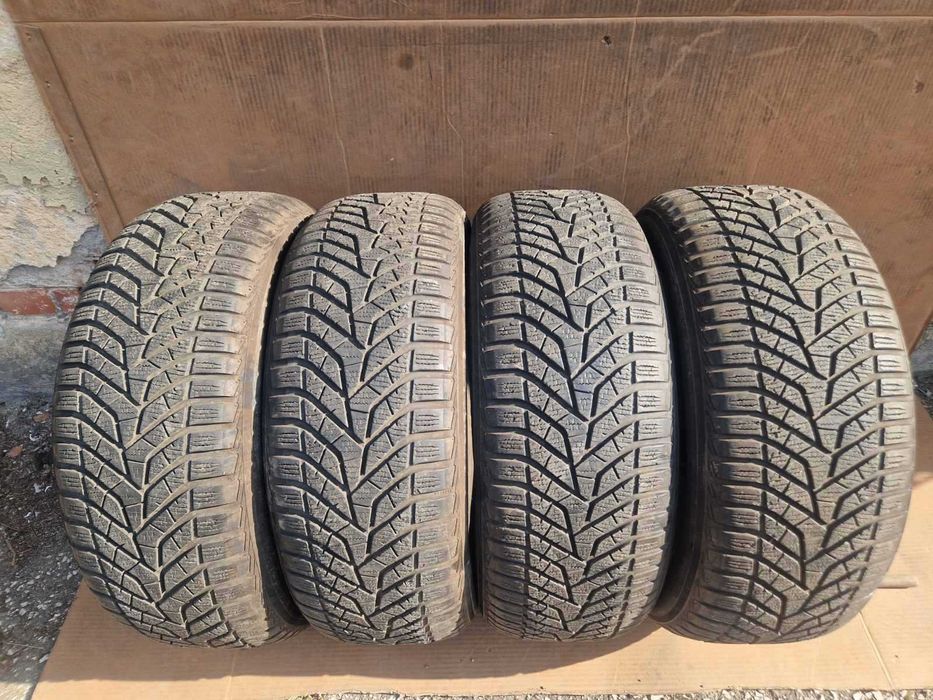 4 Yokohama R18 235/55
Зимни гуми 
DOT4220