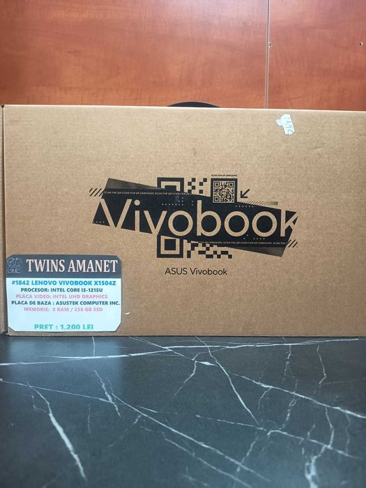 #1842 Lenovo vivobook x1504z