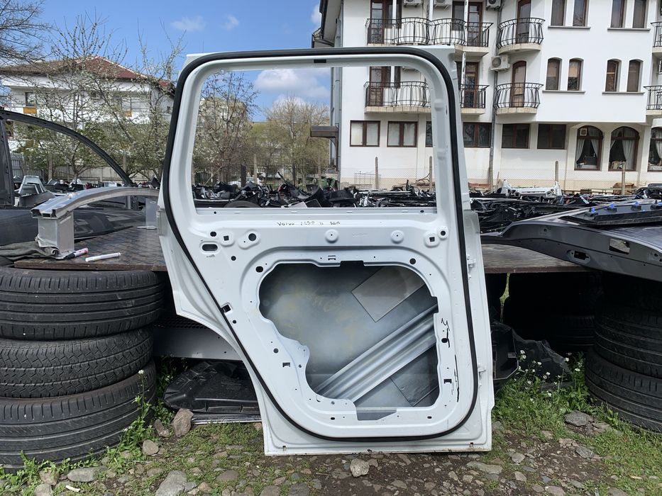 Врата VOLVO XC90