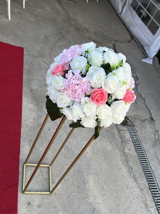 Ofer spre inchiriere corturi nunta
