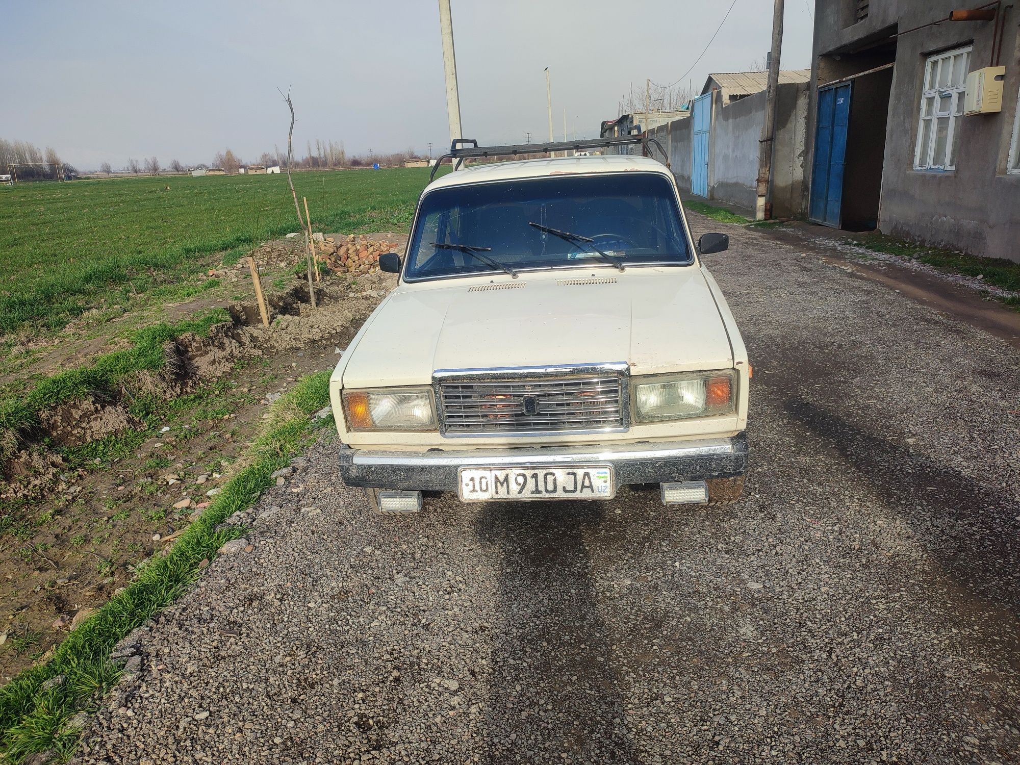 Lada 1994 yili 2107 sotiladi naxtga 1750$ dollar