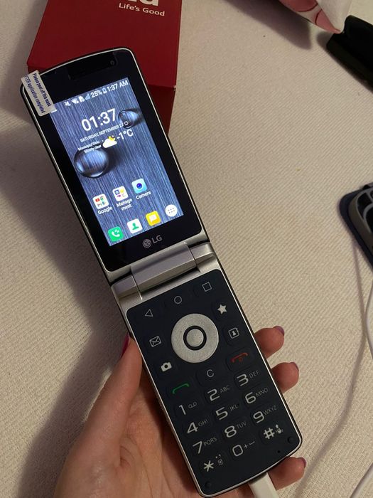 LG Smart Folder NOU! Luat din Korea si folosit doar 2 zile