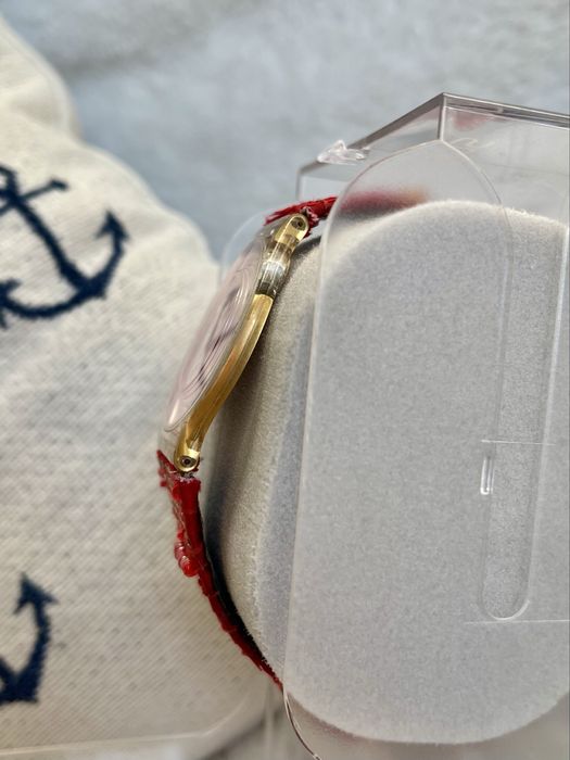 Часовник Swatch Skin Red Pearl (SFK300), 2004 г. Суоч