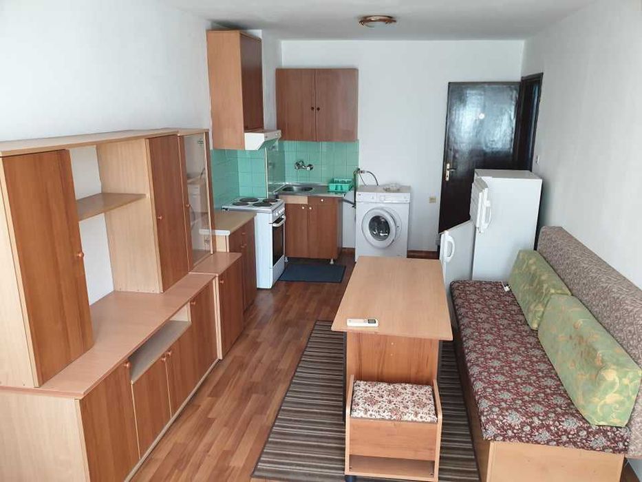 Дава се под наем Двустаен апартамент в Бургас, Възраждане - 50 кв.м за 229.5 € - Снимка #1