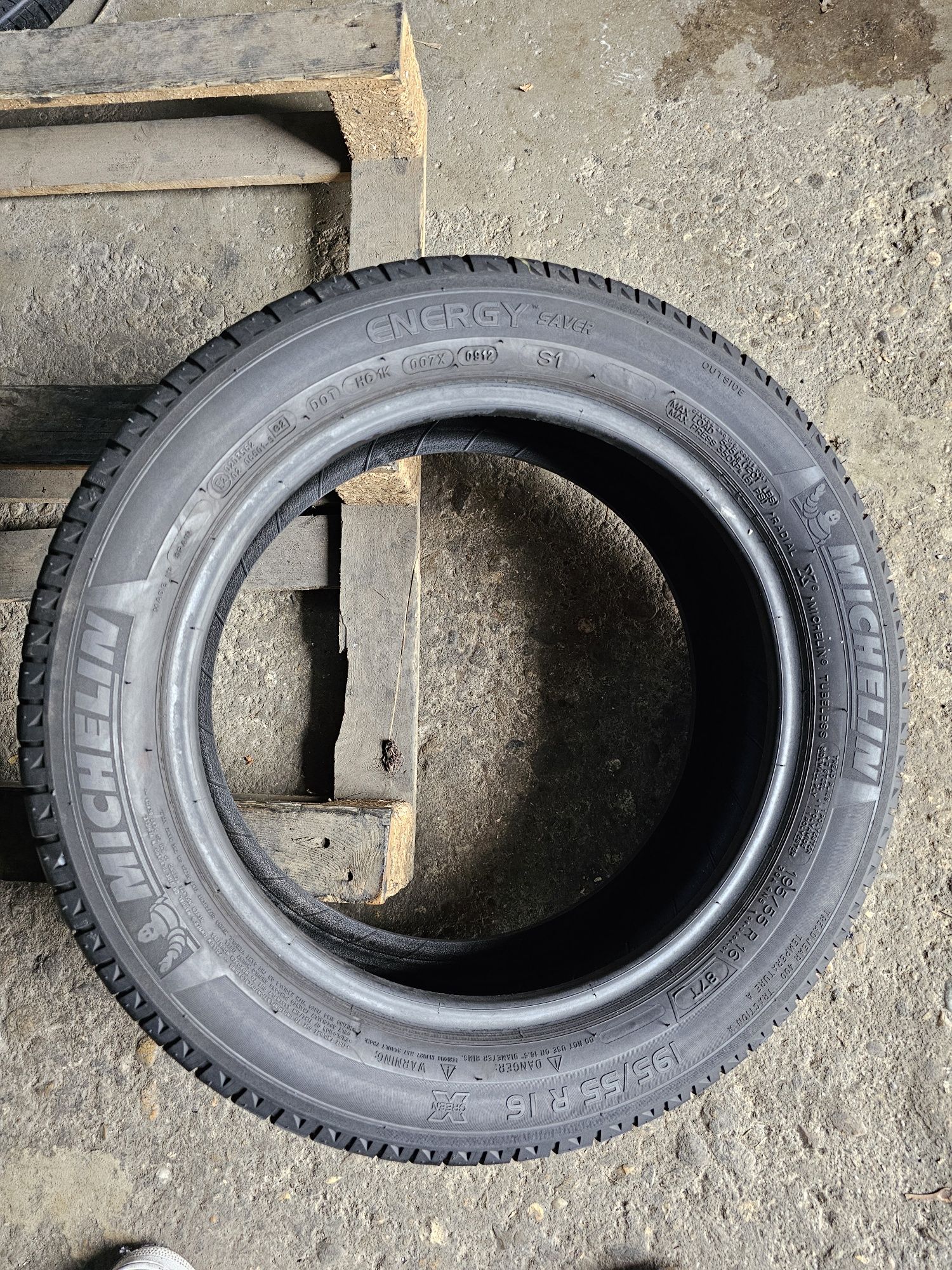 2 anvelope vara 195 55 16 Michelin 7mm