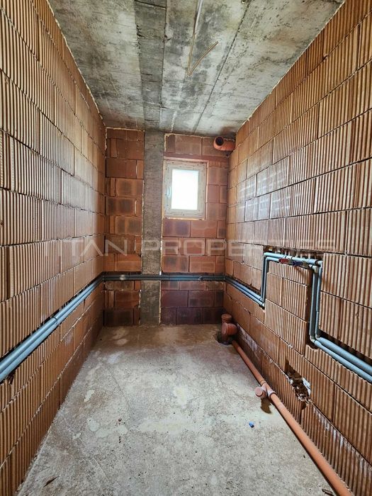 Продава се Тристаен апартамент в Пловдив, Христо Смирненски - 179 кв.м за 1066 €/кв.м - Снимка #7