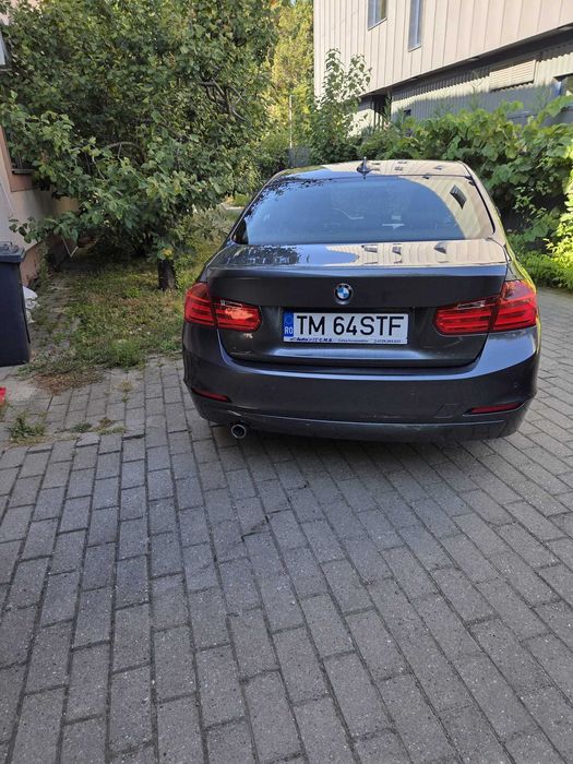 vand BMW seria 320d fara accident