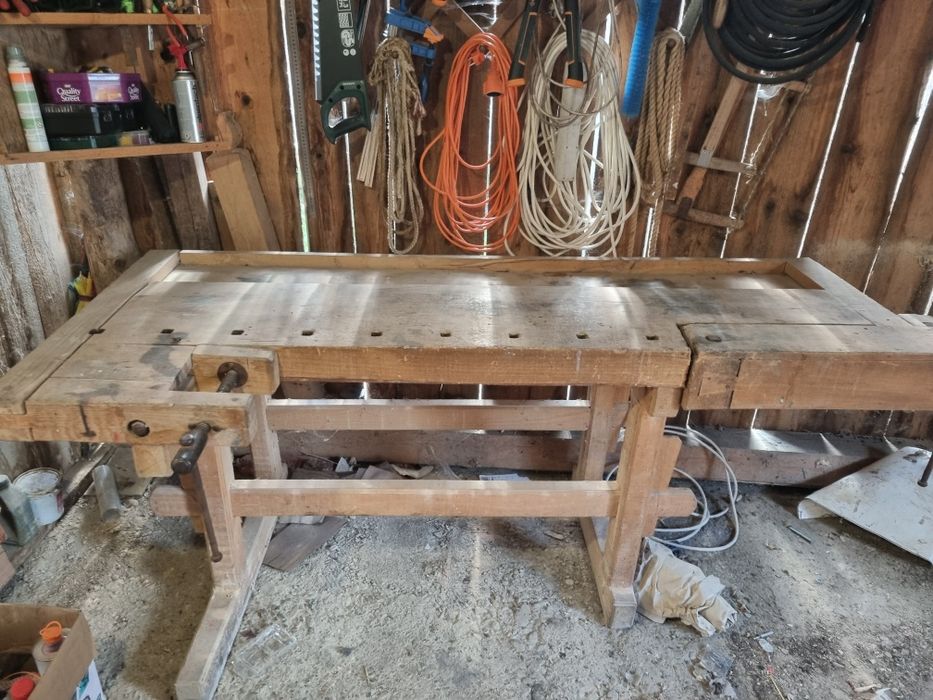 Banc de lucru din lemn