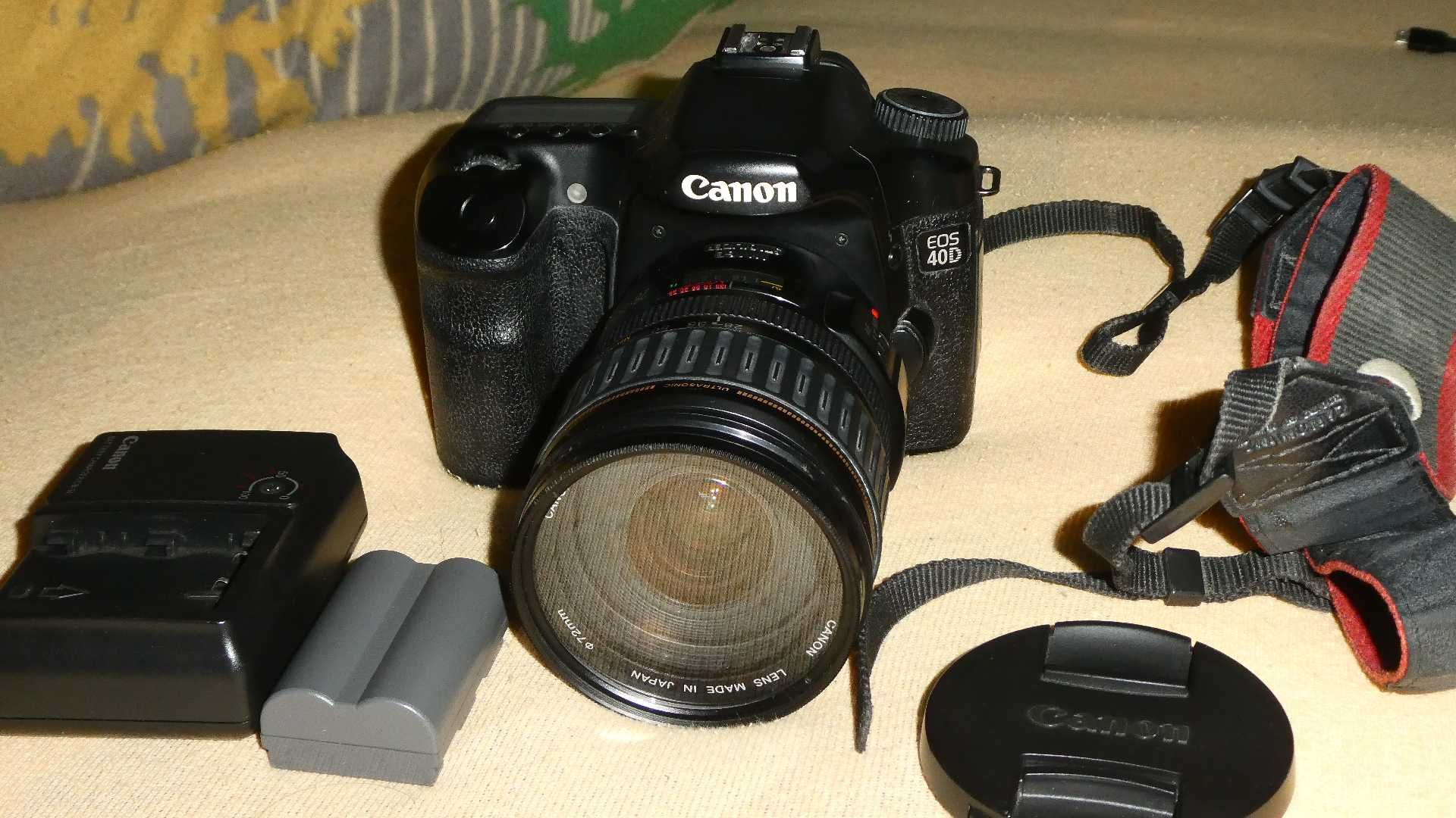 Piese sau complet Bady Canon D5 full frame si D40 bun!