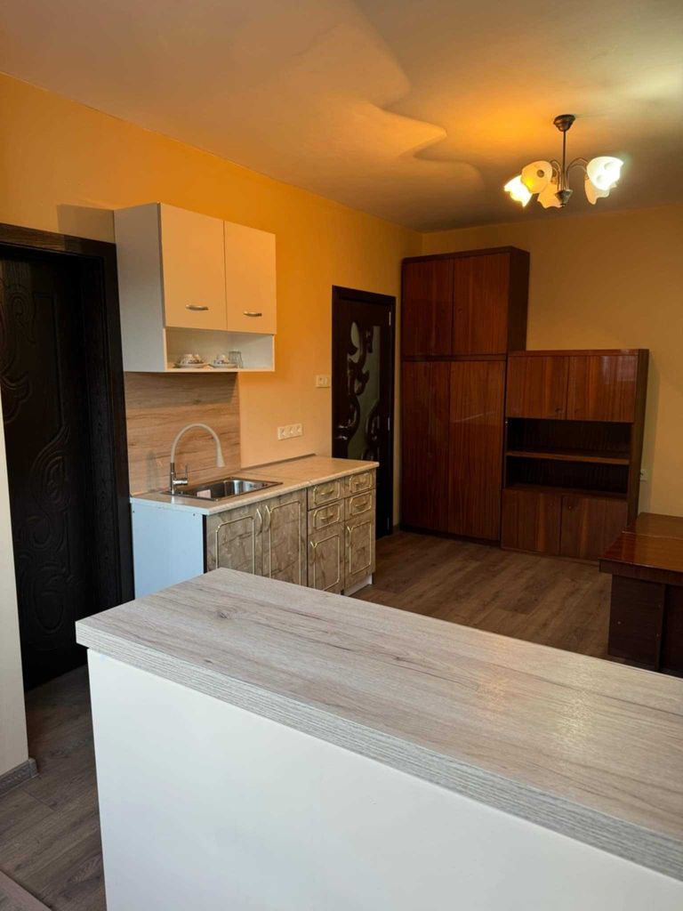 Дава се под наем Едностаен апартамент в Враца, Център - 25 кв.м за 229.5 € - Снимка #9