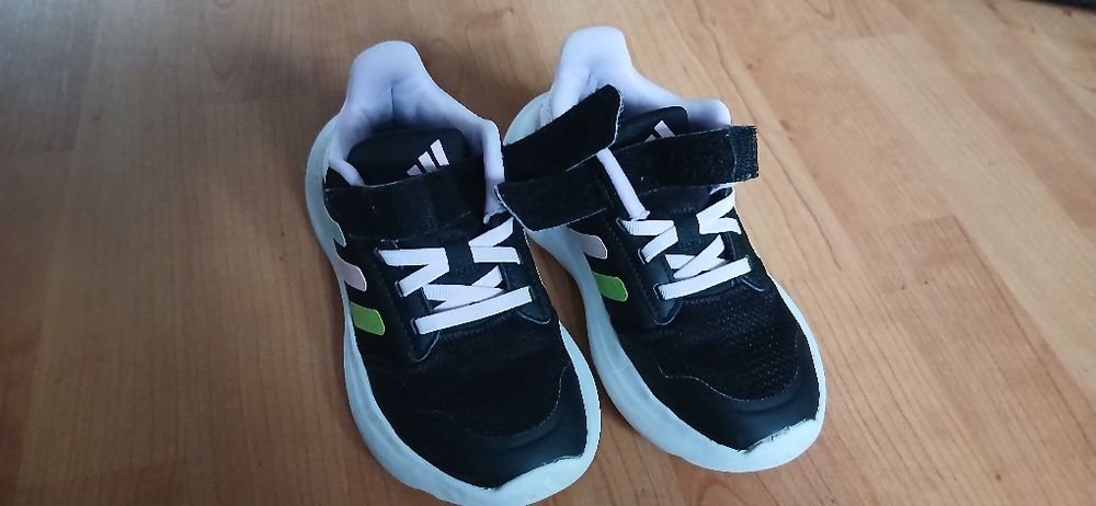 Incaltaminte fetite Adidas Tensaur Run CF mar 30
Tensaur Run CFAdidas