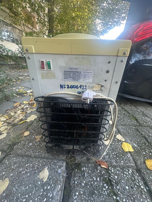 Диспенсър за вода