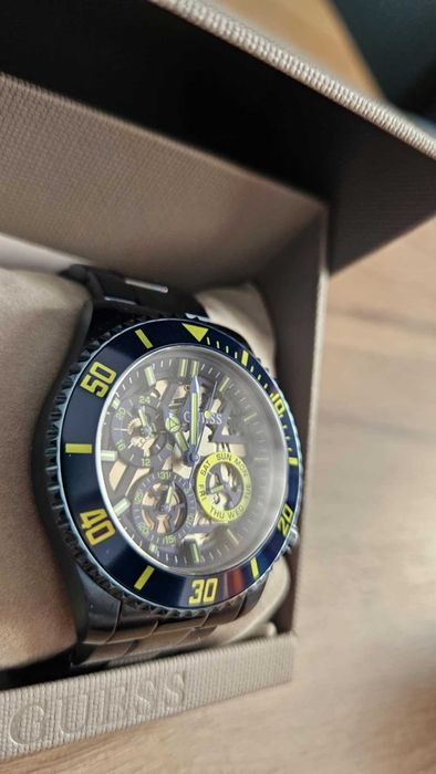 НОВ мъжки часовник GUESS