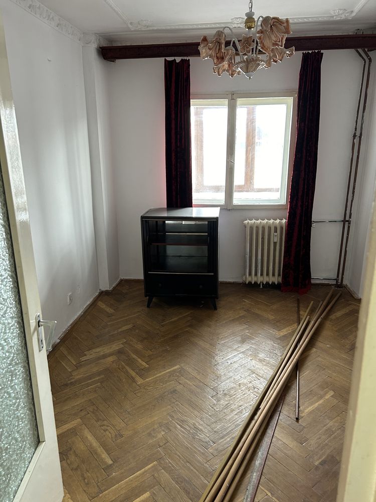 apartament 4 camere