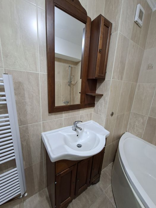 Lavoar / chiuveta cu baterie si oglinda