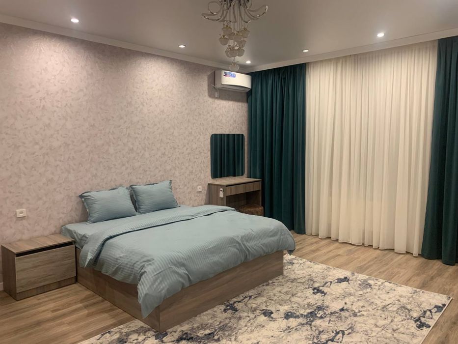 Гранд Мир! Напротив посольство России. сдается 4х комнатная квартира