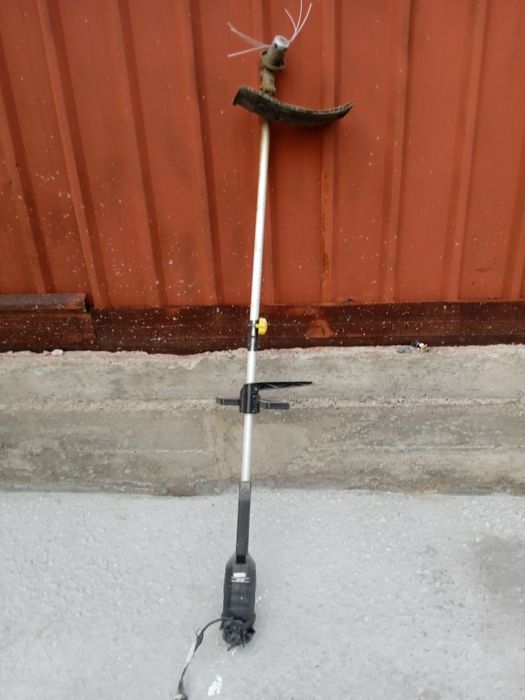 Продается тример электричхекхий в хорошем состоянхии