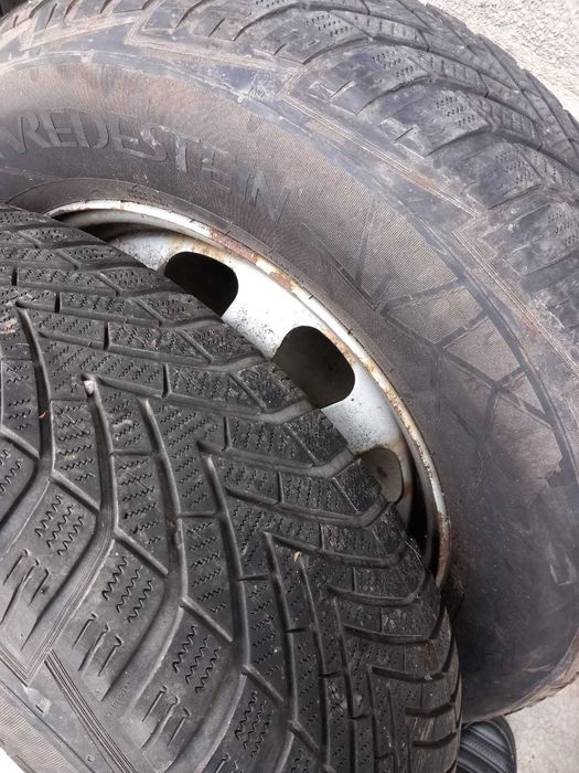 Cauciucuri iarnă 215/65 R16 Vredestein