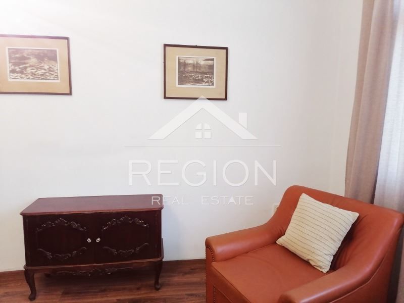 Дава се под наем Тристаен апартамент в Варна, Гръцка махала - 70 кв.м за 1100 € - Снимка #3