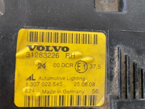 Far Xenon Dreapta Volvo C70 31283226