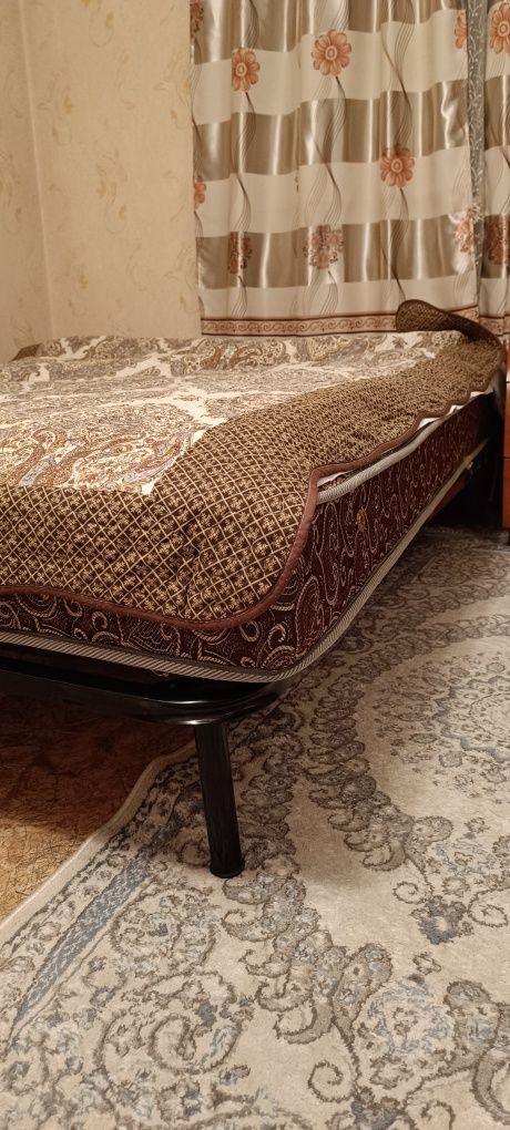 Продам двухспальную кровать
