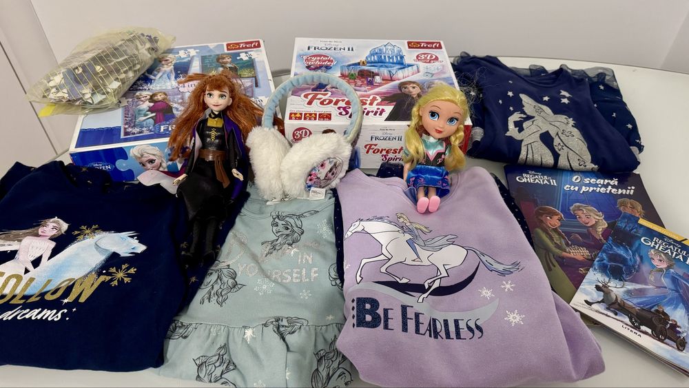 Lot jucarii Frozen, Elsa - 12 produse