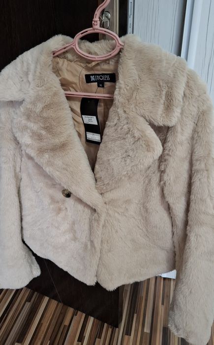 Jacheta eleganta, croiala larga, marimea XS