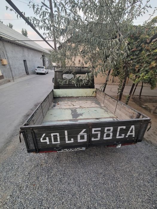 Iahga tayyor moshina Uaz