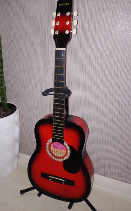 Продам гитару в идеальном состоянии