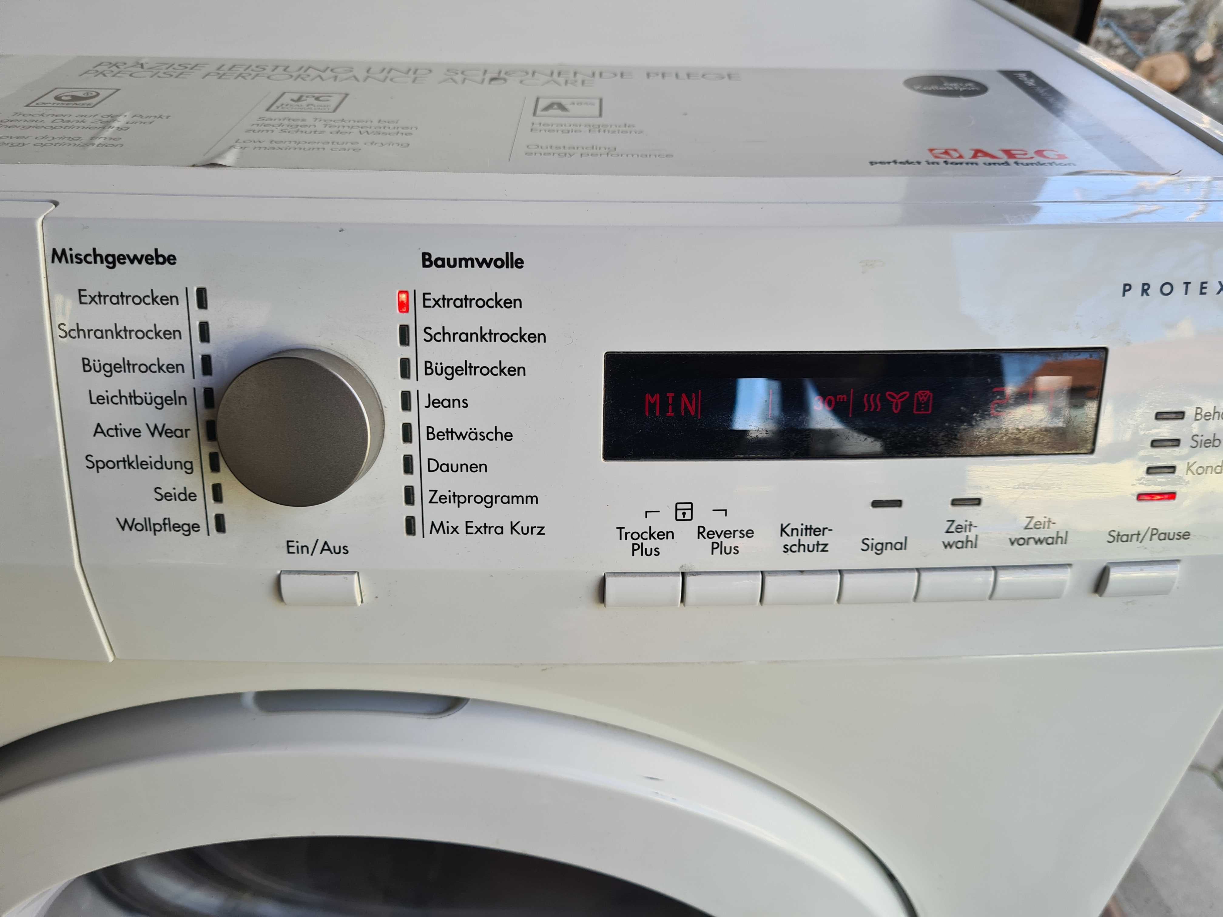 Сушилня AEG Protex с термопомпа 7кг