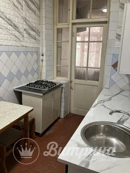 3 х комнатная квартира Яшнабадский район Парк Ашхабад

Адрес: Яшнабадс