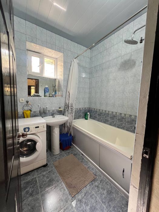 Сдам 2-х комантную квартиру евроремонт