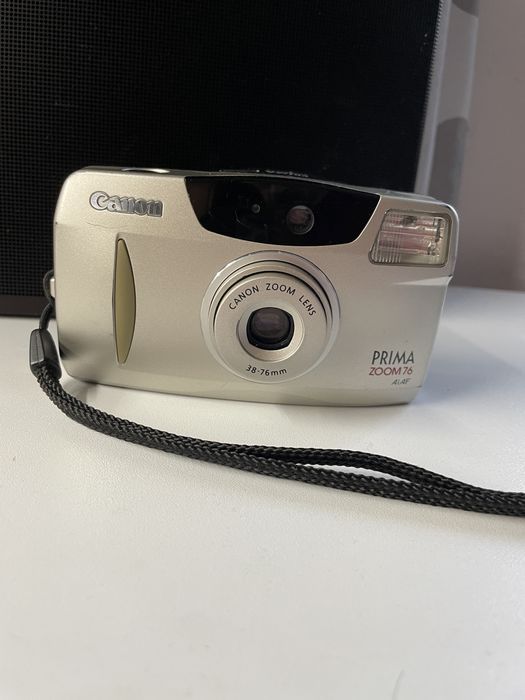 Aparat foto pe film CANON Prima Zoom 76 Point and Shoot film 35mm