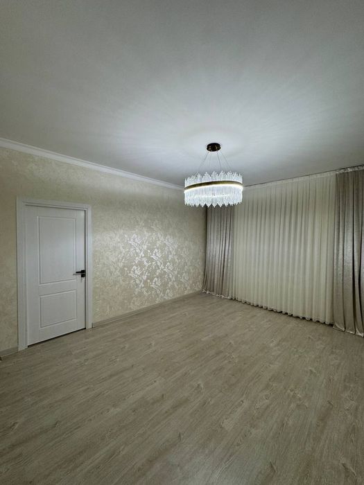 Юнусабад 12 квартал. Продается квартира  1/5/9