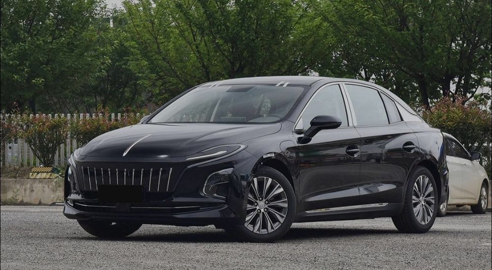 Hongqie E-QM5 500km 2025yil