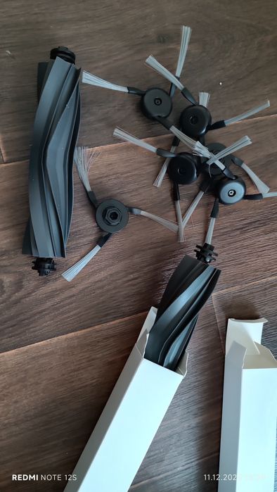 Щетки на робот пылесос Dreame