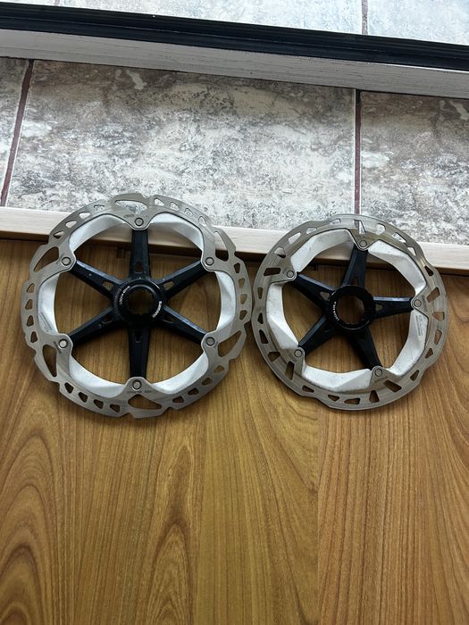 SET Discuri Shimano XT MT800 Ice Tech Freeza 203/180mm Centerlock