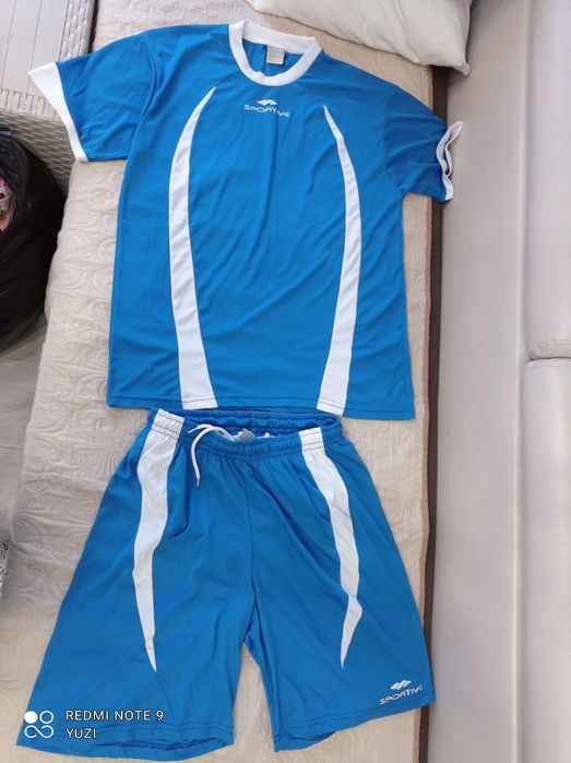 Мъжки спортен екип за футбол