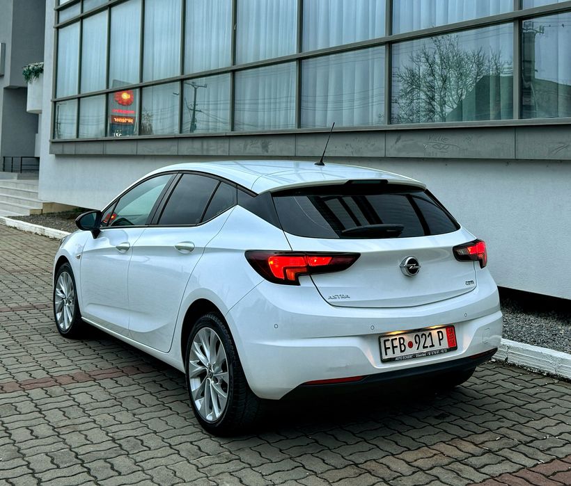 Opel Astra K 2016 1.6Cdti EURO6 Xenon Led Tempomat Parktronic Camera