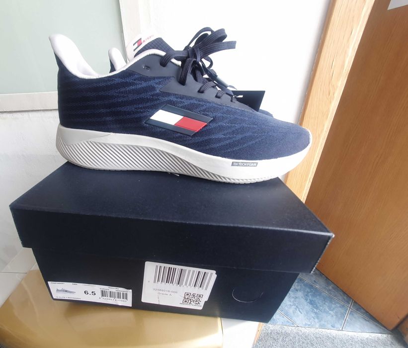 Adidasi Tommy Hilfiger