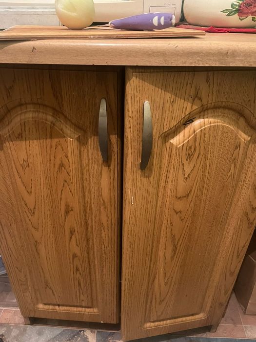 Продам шкаф не большой