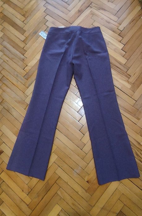 Дамски панталон цвят тъмно лилав