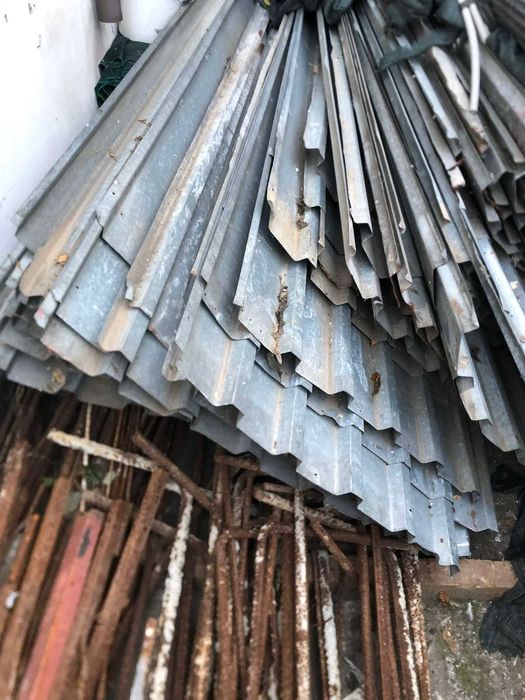 Tabla cutata zincata SH stare buna preturi de la 65-90ron 310x100cm