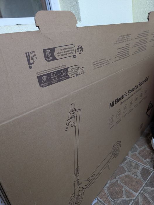 Xiaomi Mi Electric Scooter Essential