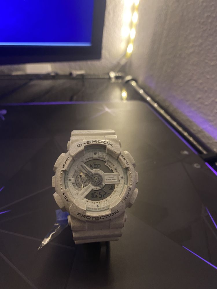 Casio g-shock white