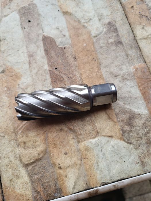 Vand carote pentru metal