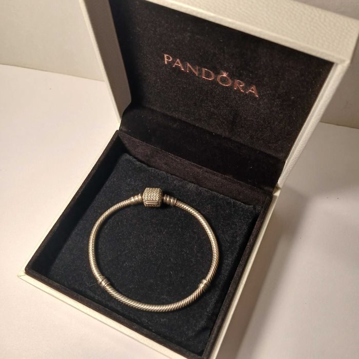Bratara de argint Pandora si doua accesorii