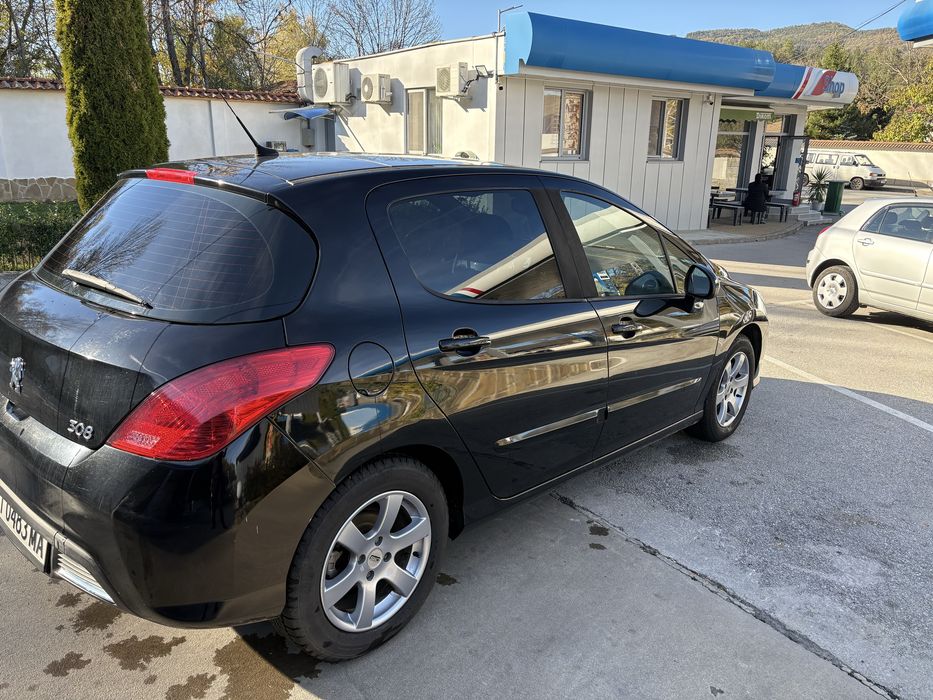 Продавам пежо 308